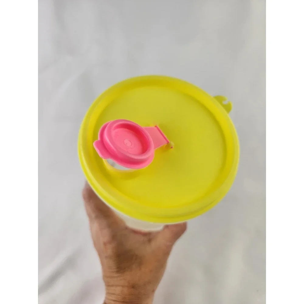 Vtg Tupperware 261-10 Handolier Pitcher Container Lid Pour Spout Juice Shake